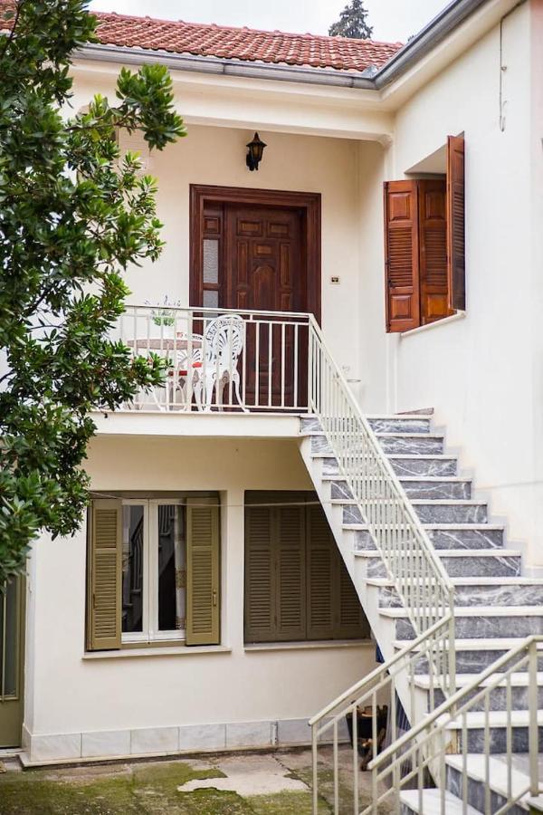 Traditional Antique Deco House Kalampáka Luaran gambar